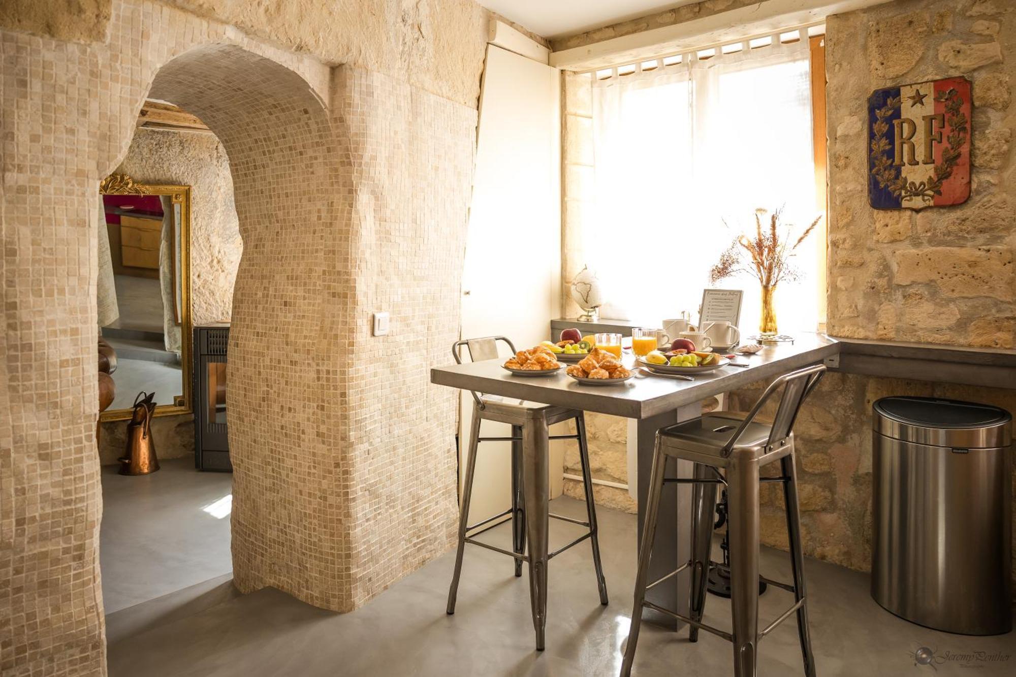 Appartement Chez Millouz - Triplex Semi-Troglodyte à Pontoise Extérieur photo