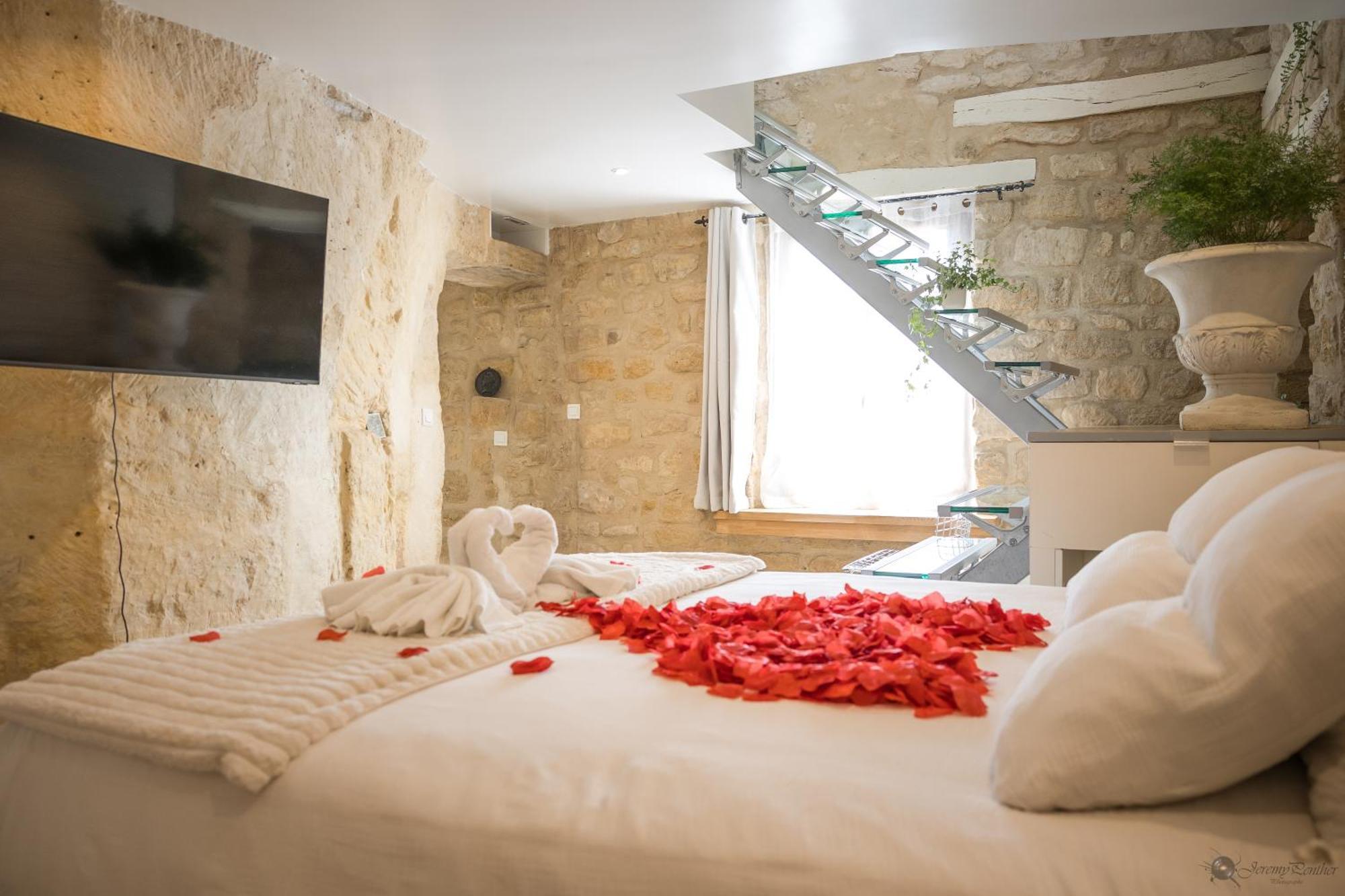 Appartement Chez Millouz - Triplex Semi-Troglodyte à Pontoise Extérieur photo
